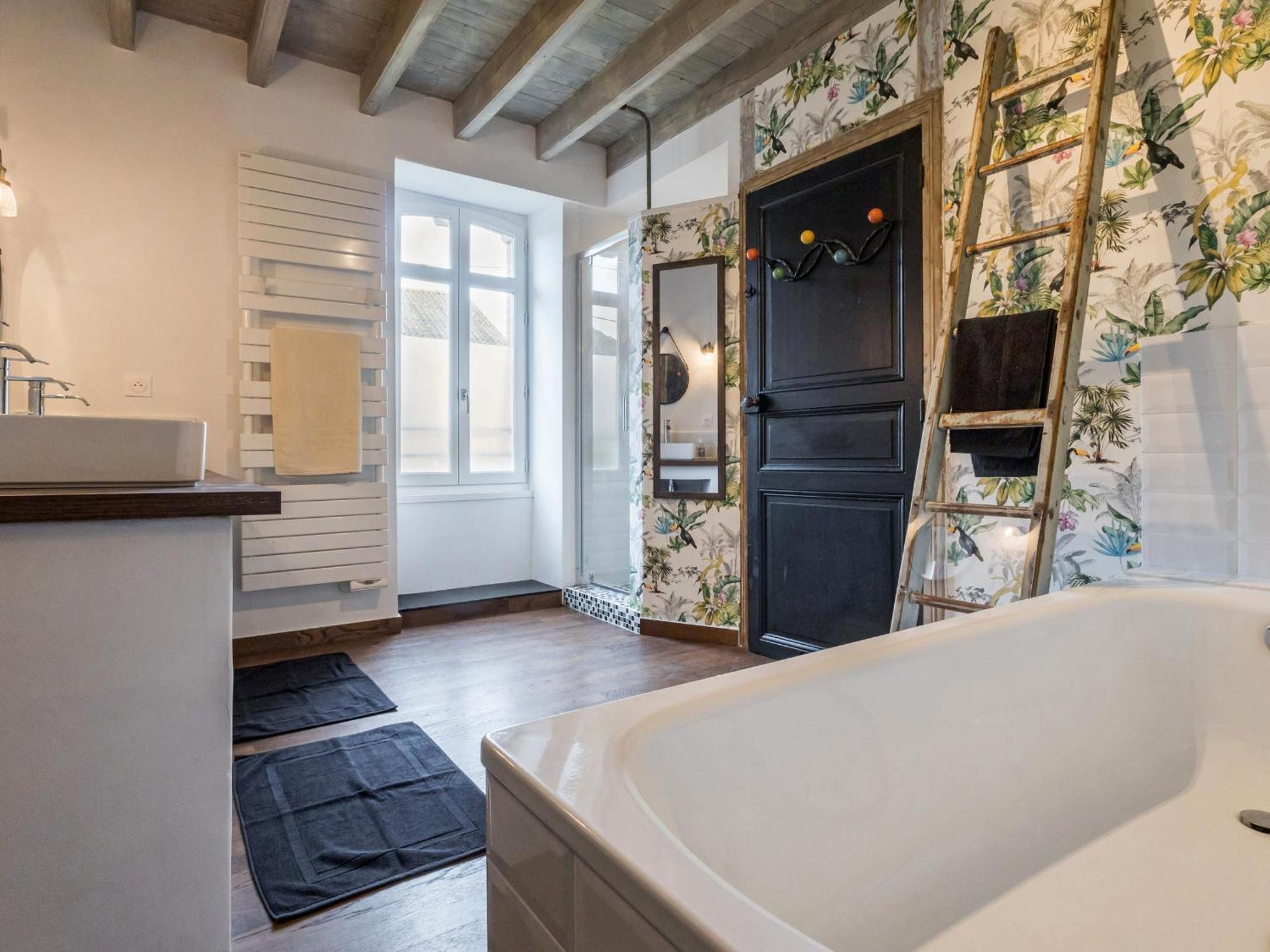 Gite Familial Avec Piscine Chauffee A Lege - Fr-1-306-1296 外观 照片